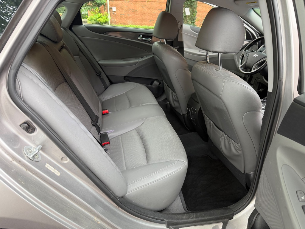 2013 Hyundai Sonata Hybrid Limited - Photo 9
