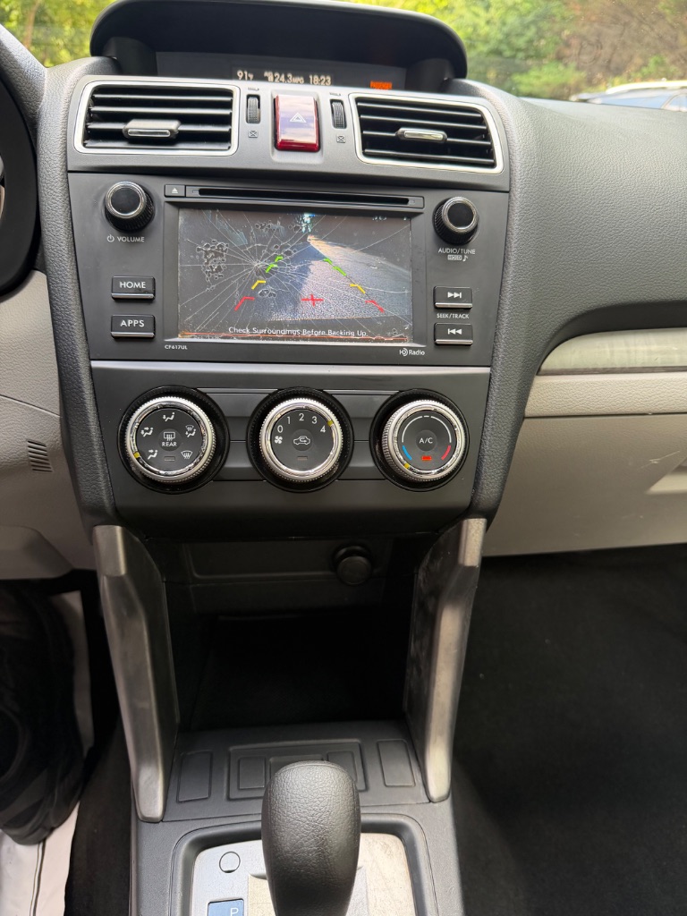 2016 Subaru Forester i - Photo 15